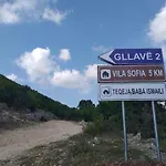 בית הארחה Sofia Gllava -