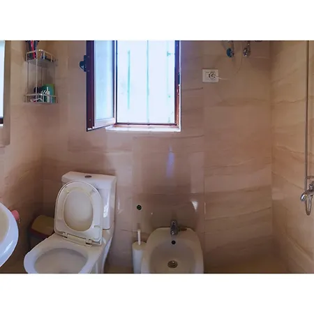Konukevi Sofia Gllava - 3*