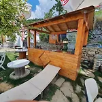 Casa de hóspedes Sofia Gllava -