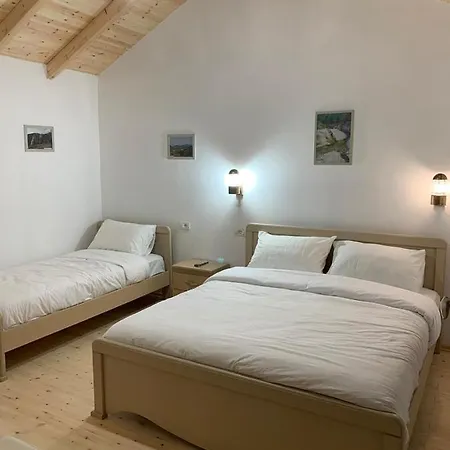 Sofia Gllava - Vendégház Memaliaj