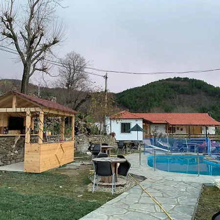 Sofia Gllava - Vendégház Memaliaj