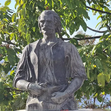 Pensión Sofia Gllava - Memaliaj