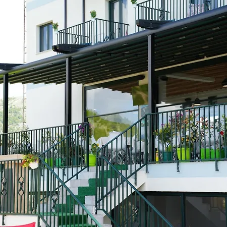 Sofia Gllava - Pensión 4*