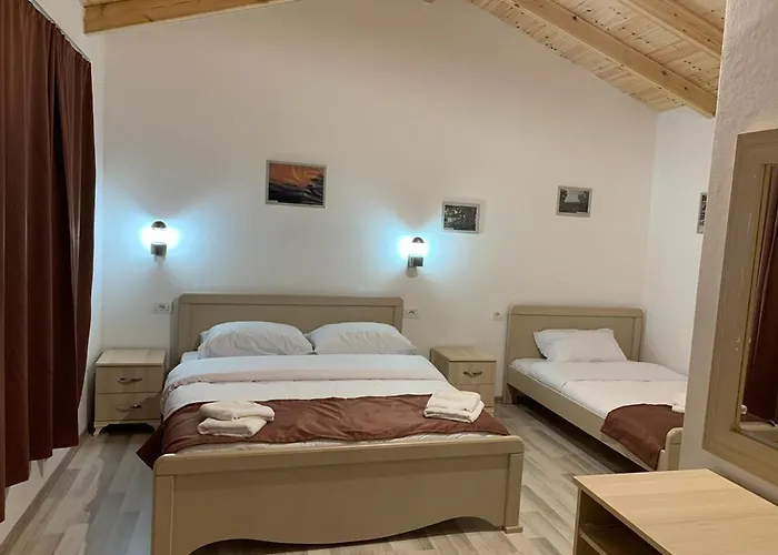 Sofia Gllava - Casa de hóspedes Memaliaj