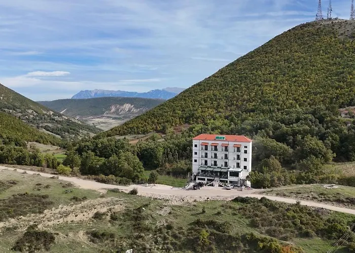 Sofia Gllava - Casa de hóspedes Memaliaj